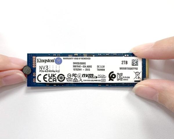D-Link DSP-111 USB-C M.2 NVMe/ NGFF SSD Enclosure 