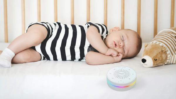 EVOLVEO Nubiloo – uspávací modul s bielym šumom, uspávankami a farebným svetlom na dobrú noc 