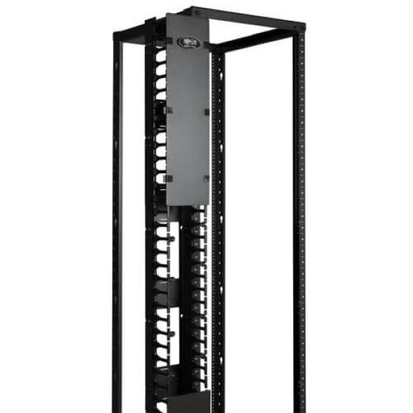 Káblový manažér vertikálny SmartRack 6 (15.24cm), káblový kanál s výrezmi pre káble a krytom 
