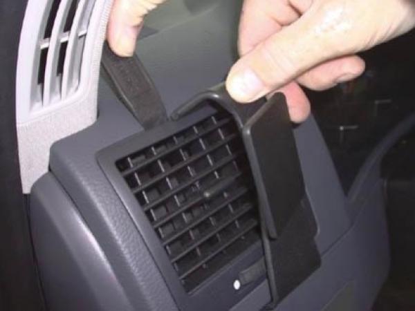 Brodit ProClip montážna konzola pre VW Multivan 03-15, vľavo