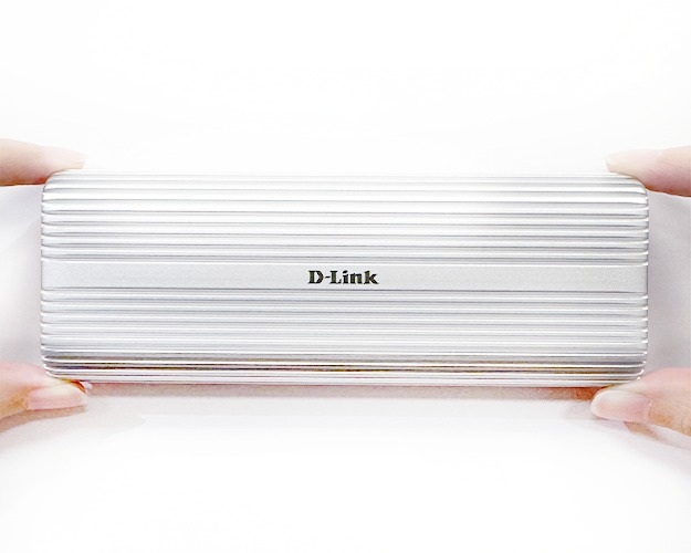 D-Link DSP-411 USB-C 4.0 M.2 NVMe SSD Enclosure 