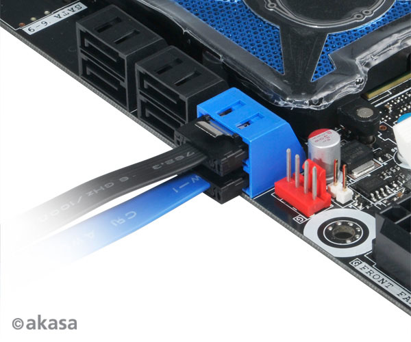 AKASA - Proslim - Sata kábel - 15 cm 