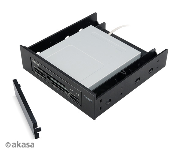 AKASA 3.5" SSD/ HDD adaptér s káblami 
