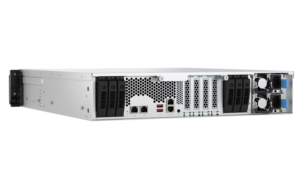 QNAP TS-h3077AFU-R7-64G (Ryzén Pro 5, 3GHz, ZFS, 64GB DDR5 RAM, 30x 2, 5" SATA, 2x 2, 5GbE, 2x 10GbE) 