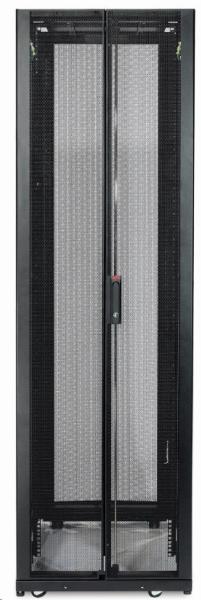 Skriňa APC NetShelter SX 45U 750 mm široká x 1070 mm hlboká s bočnicami čierna2