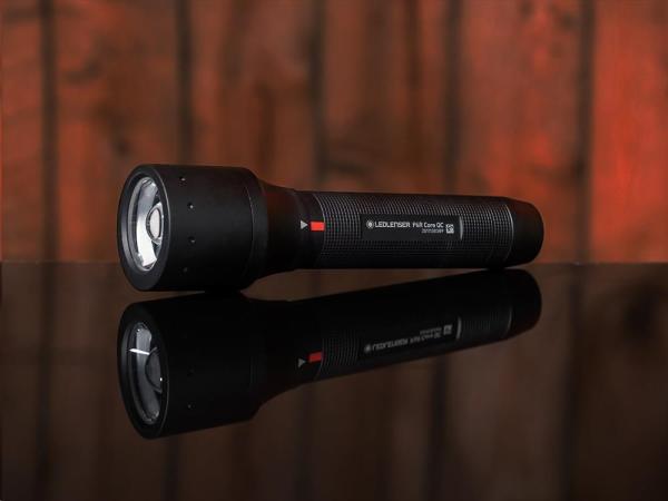 Ledlenser P6R Core QC ruční svítilna8