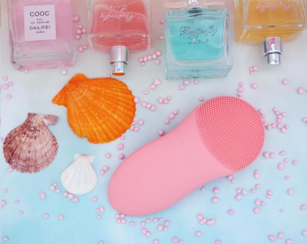 TOUCHBeauty 1788 Sonický čistič pleti zelený8