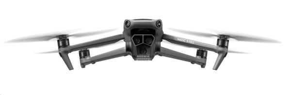 DJI Mavic 3 Pro Fly More Combo (DJI RC)1