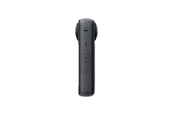 Insta360 X4 akční kamera,  8K /  30 fps,  4K/  až 100 fps,  6osý gyroskop,  360° záběr,  Active HDR,  vodotěsná3