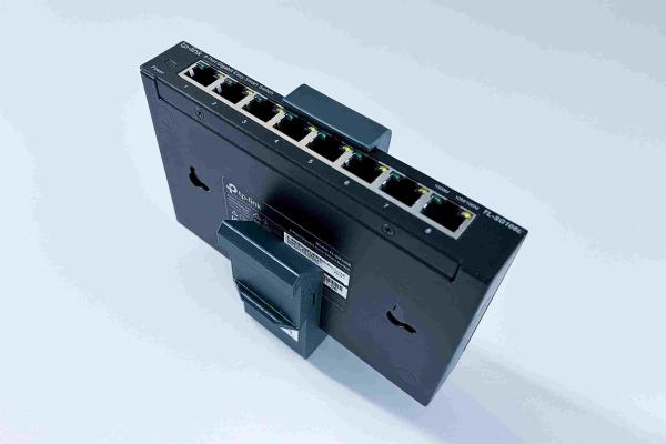 TP-Link D-TPDIN158 Držák na DIN lištu pro SG108xx,  SF1006P,  ER605,  RP108GE,  šedý5