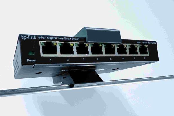 TP-Link D-TPDIN158 Držák na DIN lištu pro SG108xx,  SF1006P,  ER605,  RP108GE,  šedý0