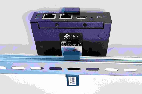 TP-Link D-TPDIN100 Držák na DIN lištu pro OC200,  OC220,  SF1005xx,  SG105xx,  SG1005xx,  šedý1
