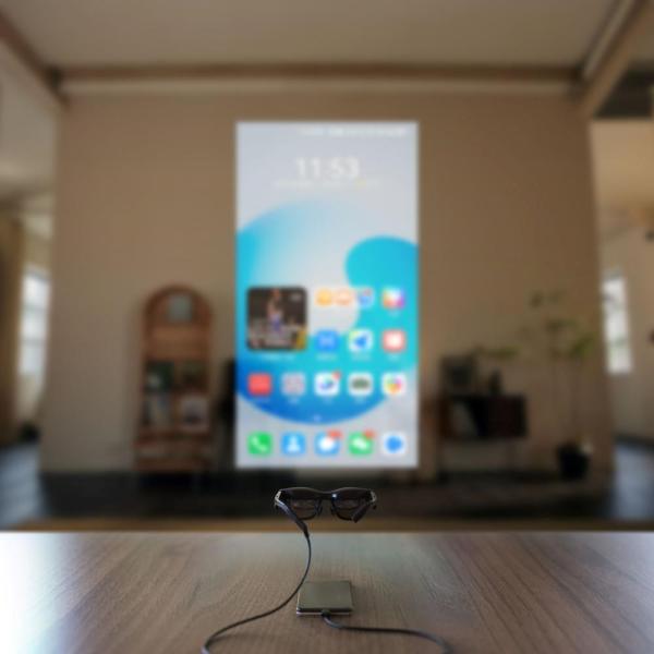 XREAL Beam Pro,  Ovladač pro AR brýle,  6GB + 128GB,  bílá8