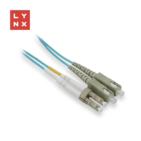 LYNX duplexní patch kabel MM,  OM3,  LC/ SC,  50/ 125µm,  15m