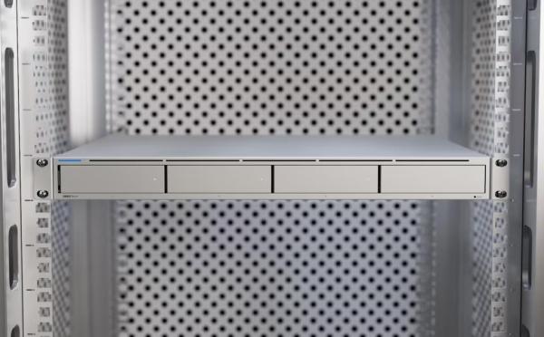 UBNT UNAS Pro 4