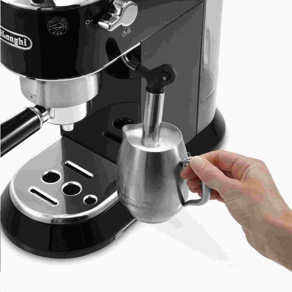 DeLonghi Dedica EC 685 BK pákové espresso5