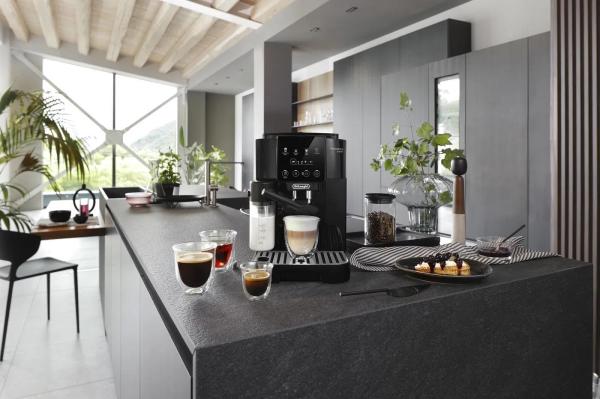 DeLonghi ECAM 220.60.B Magnifica Start automatický kávovar,  1450 W,  vestavěný mlýnek,  15 barů,  displej,  černá6