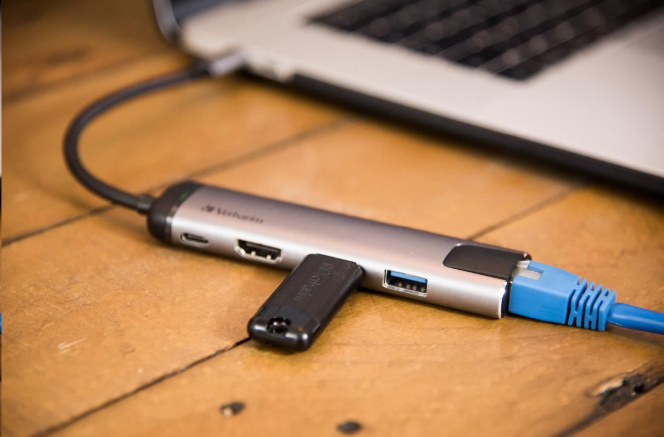 VERBATIM 49141 Multiportový USB-C HUB,  2x USB 3.0,  1x USB-C,  HDMI,  LAN,  šedý dok7 