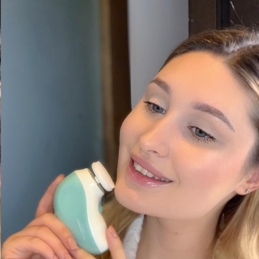 TOUCHBeauty 1387A Čisticí kartáč na pleť 3v1 zelený0 