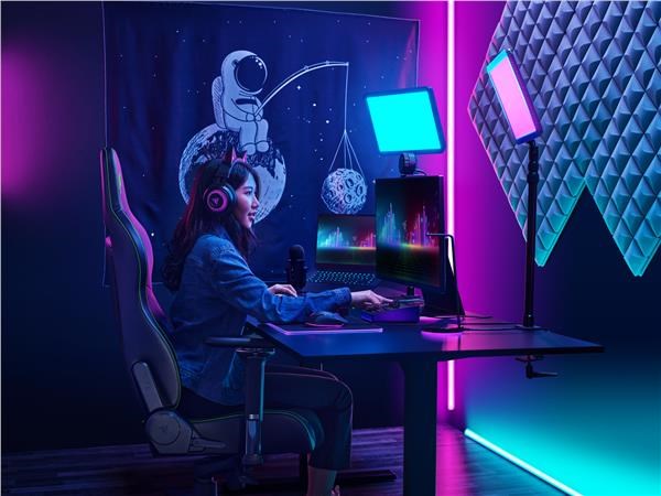 Razer směšovač zvuku Audio Mixer,  analogový,  USB-C4 