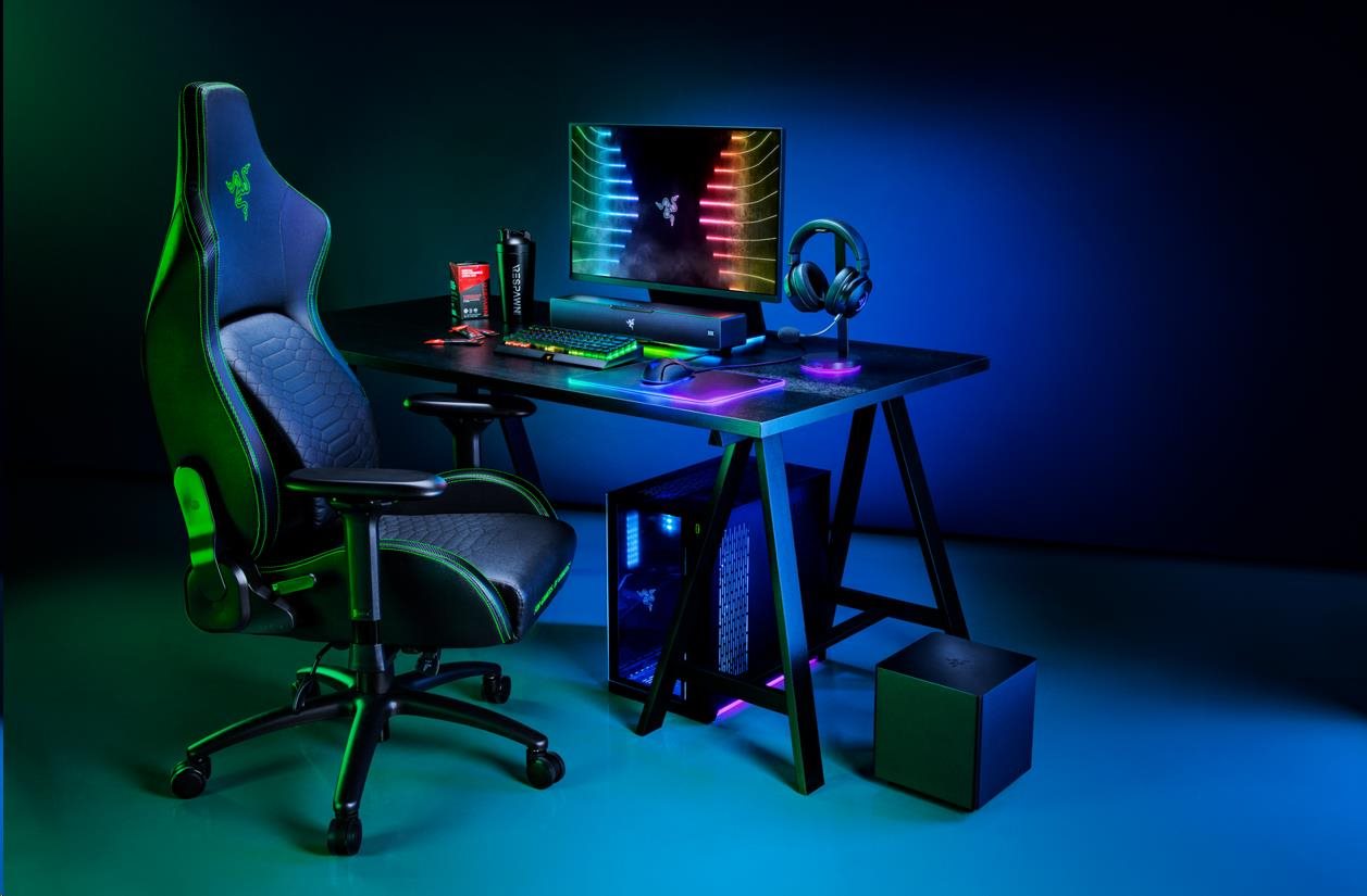RAZER reproduktor Leviathan V2,  Soundbar with Subwoofer,  RGB7 