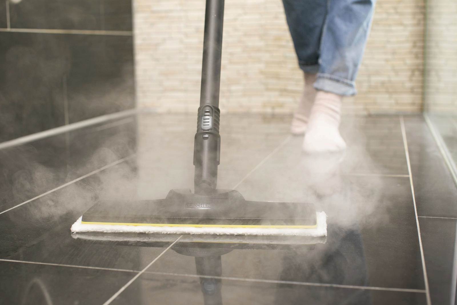 Karcher SC 1 EasyFix parní čistič,  1200 W,  3 bar,  zabijí až 99.999% virů a bakterií3 