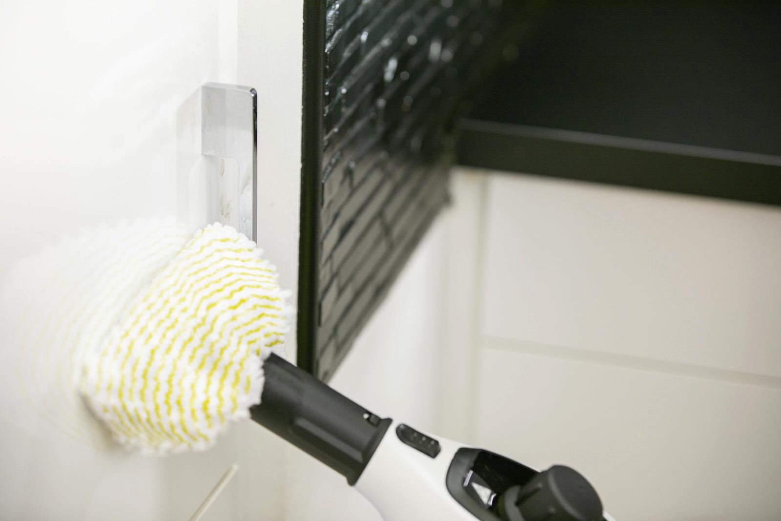 Karcher SC 1 EasyFix parní čistič,  1200 W,  3 bar,  zabijí až 99.999% virů a bakterií1 