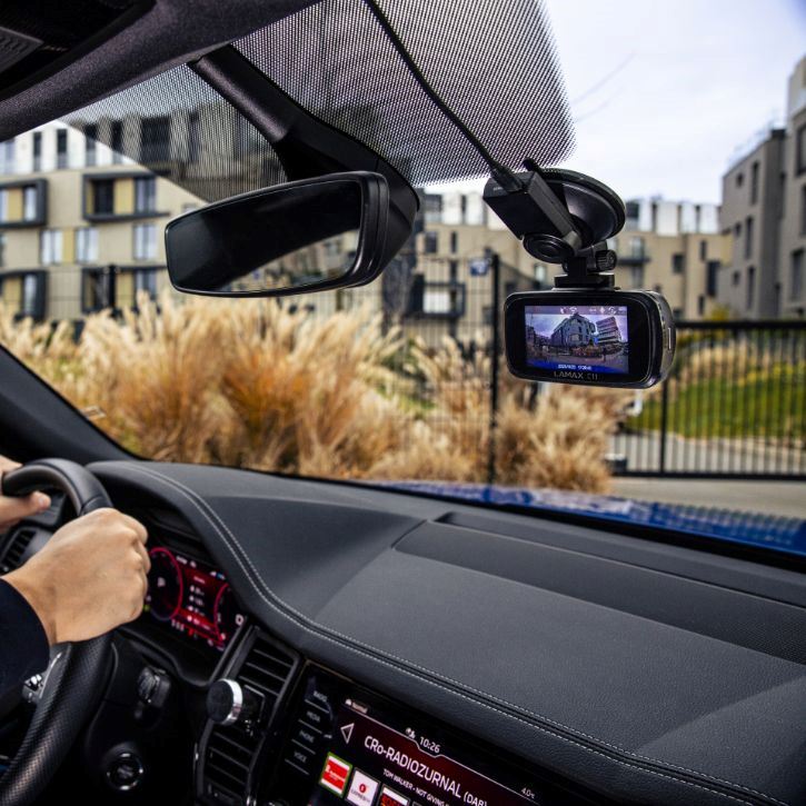 LAMAX C11 GPS 4K kamera do auta10 