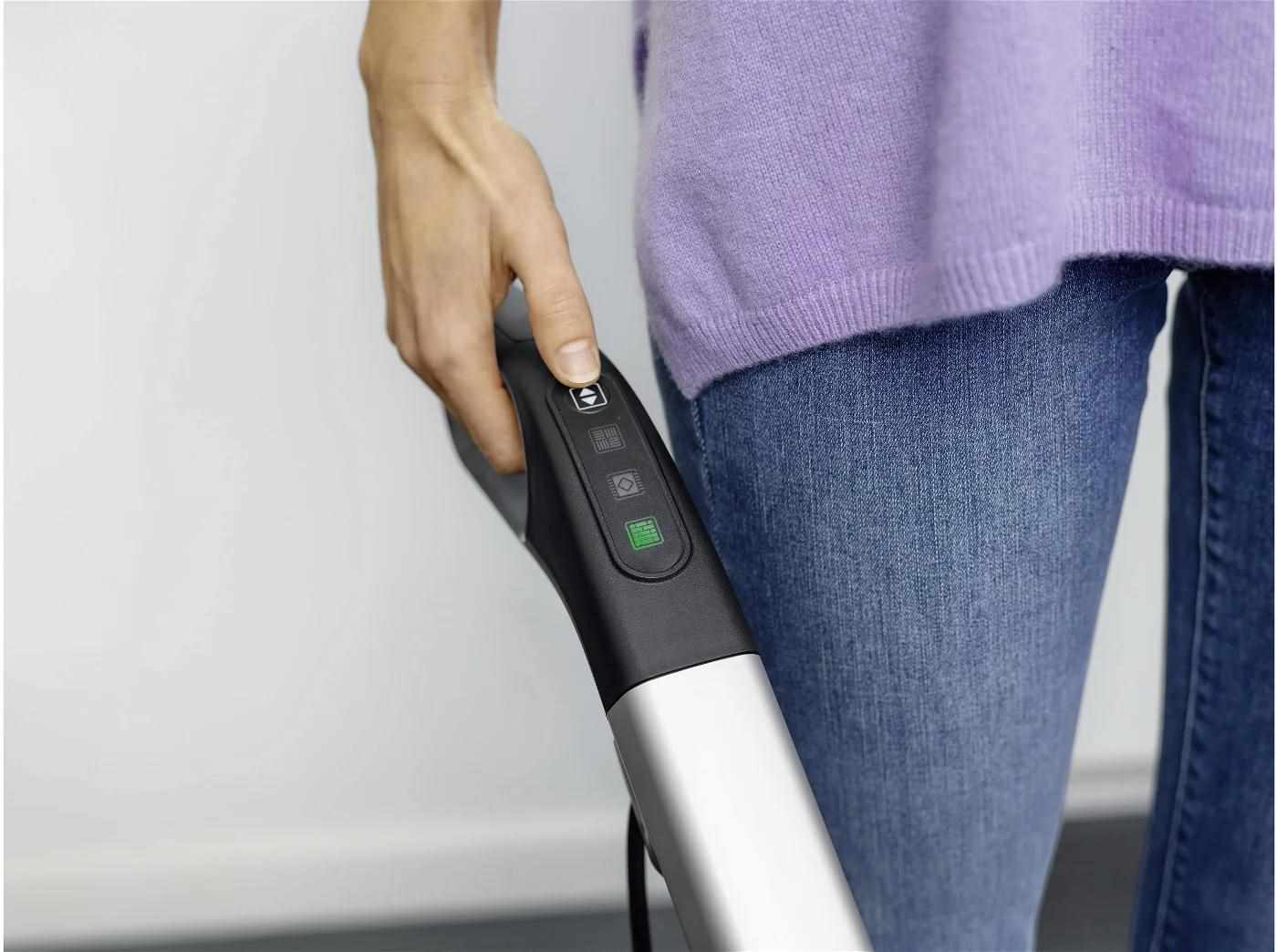 Karcher SC 3 Upright parní mop,  1600 W,  eliminuje až 99, 999 % virů a 99, 99 % běžných domácích bakterií,  bílá2 