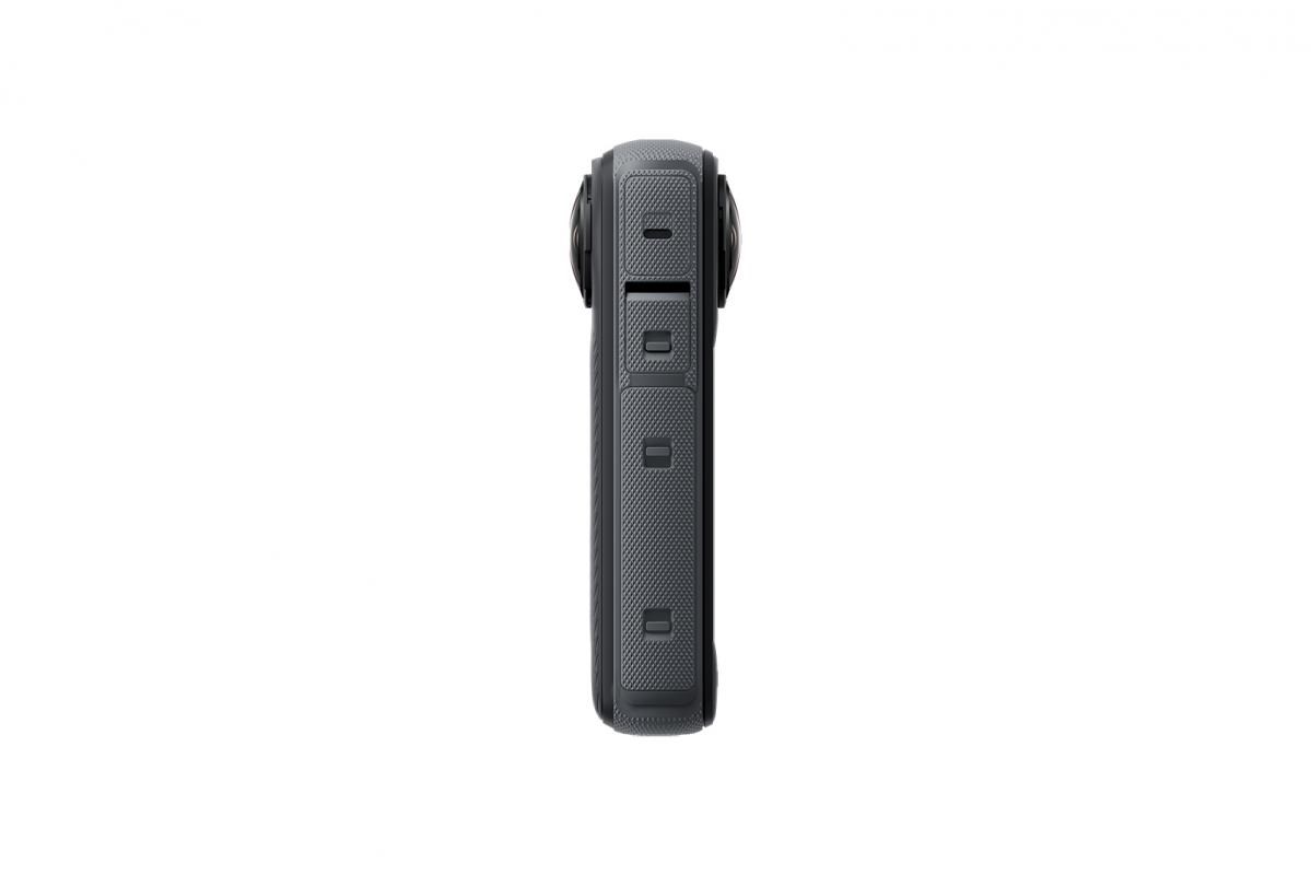 Insta360 X4 akční kamera,  8K /  30 fps,  4K/  až 100 fps,  6osý gyroskop,  360° záběr,  Active HDR,  vodotěsná6 