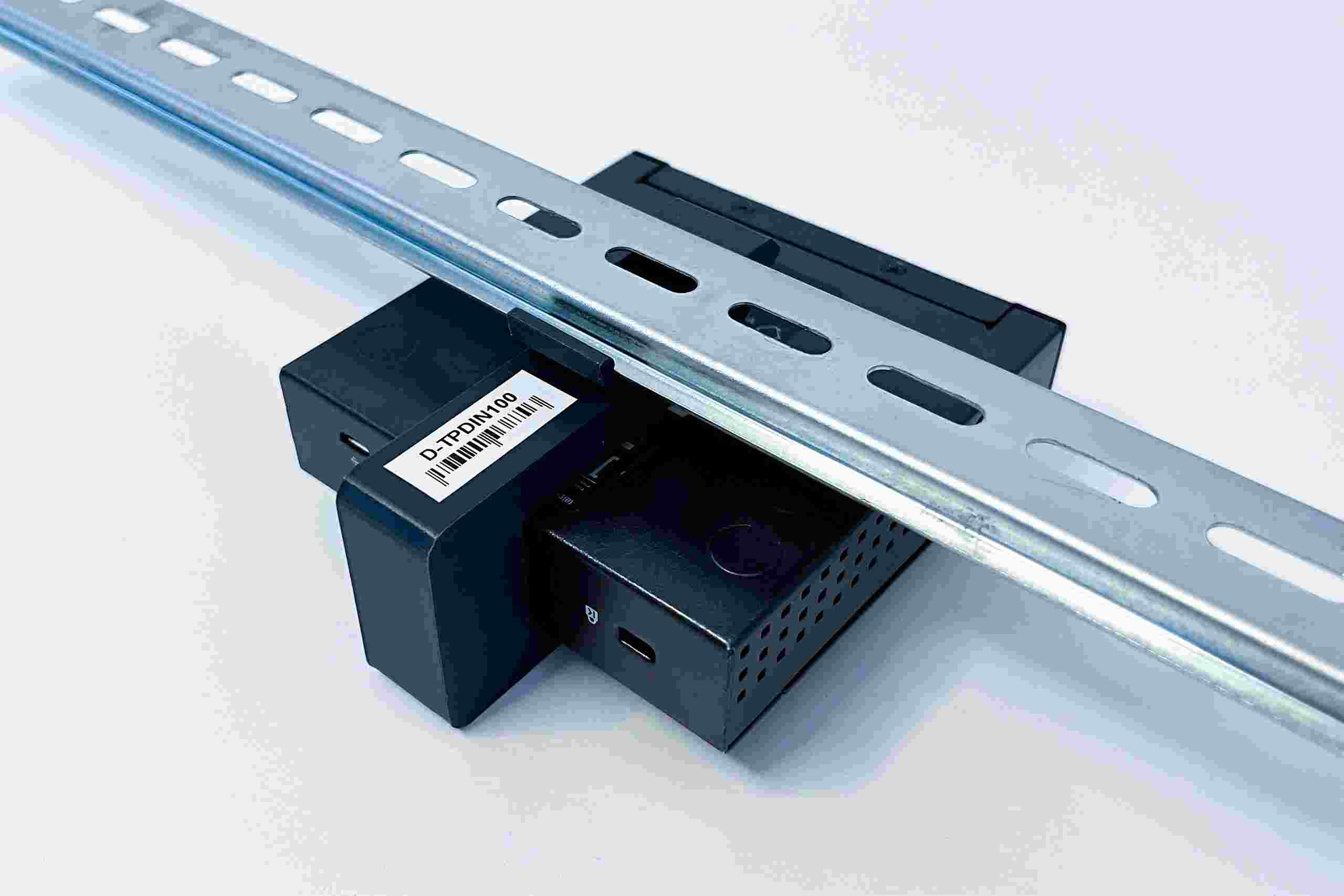 TP-Link D-TPDIN100 Držák na DIN lištu pro OC200,  OC220,  SF1005xx,  SG105xx,  SG1005xx,  šedý8 