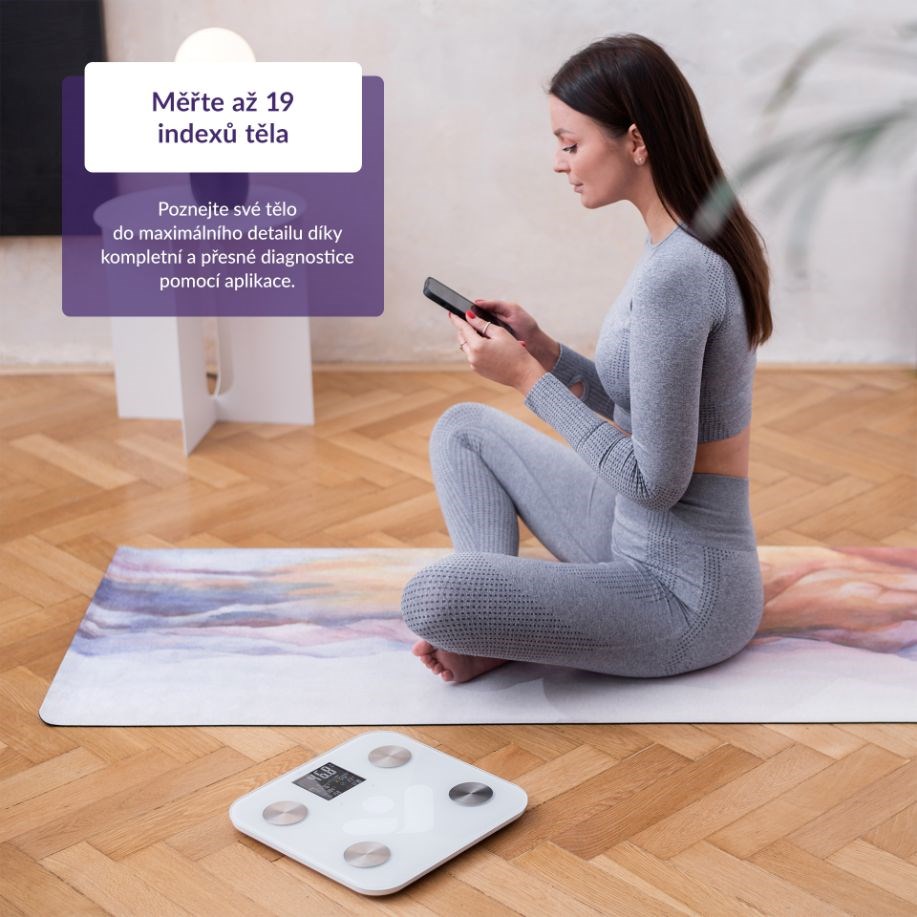 TrueLife FitShape S6 BT - Bioelektrická impedanční bluetooth váha - bílá4 
