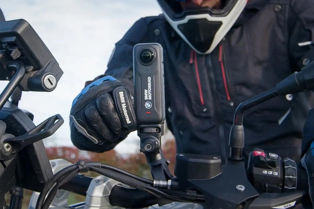 Insta360 X4 BMW limitovaná edice akční kamera,  8K /  30 fps,  4K/  až 100 fps,  6osý gyroskop,  360° záběr,  Active HDR9 