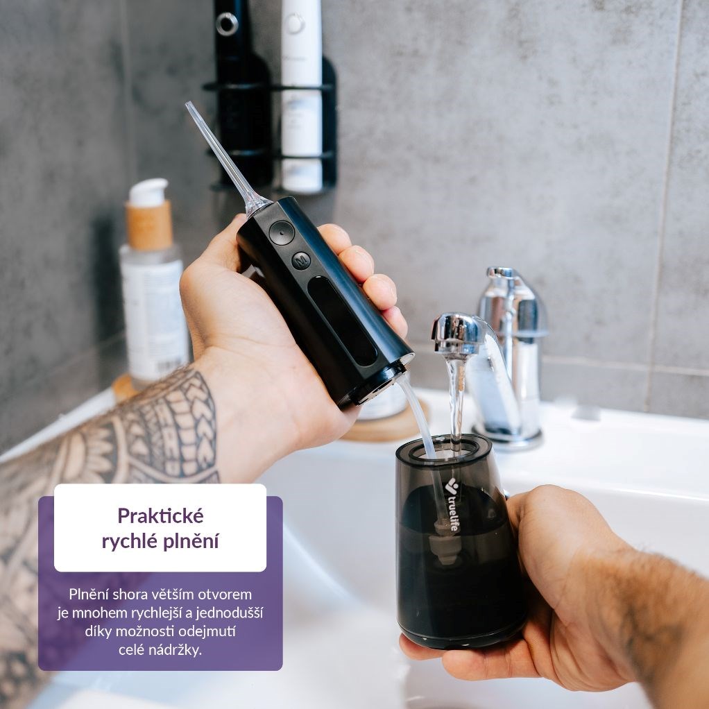 TrueLife AquaFloss Compact L100 Black - ústní sprcha1 