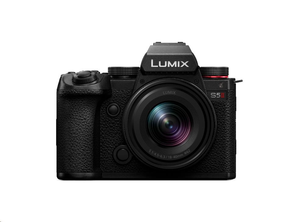 Panasonic Lumix S5 II + Lumix S 18-40mm0 