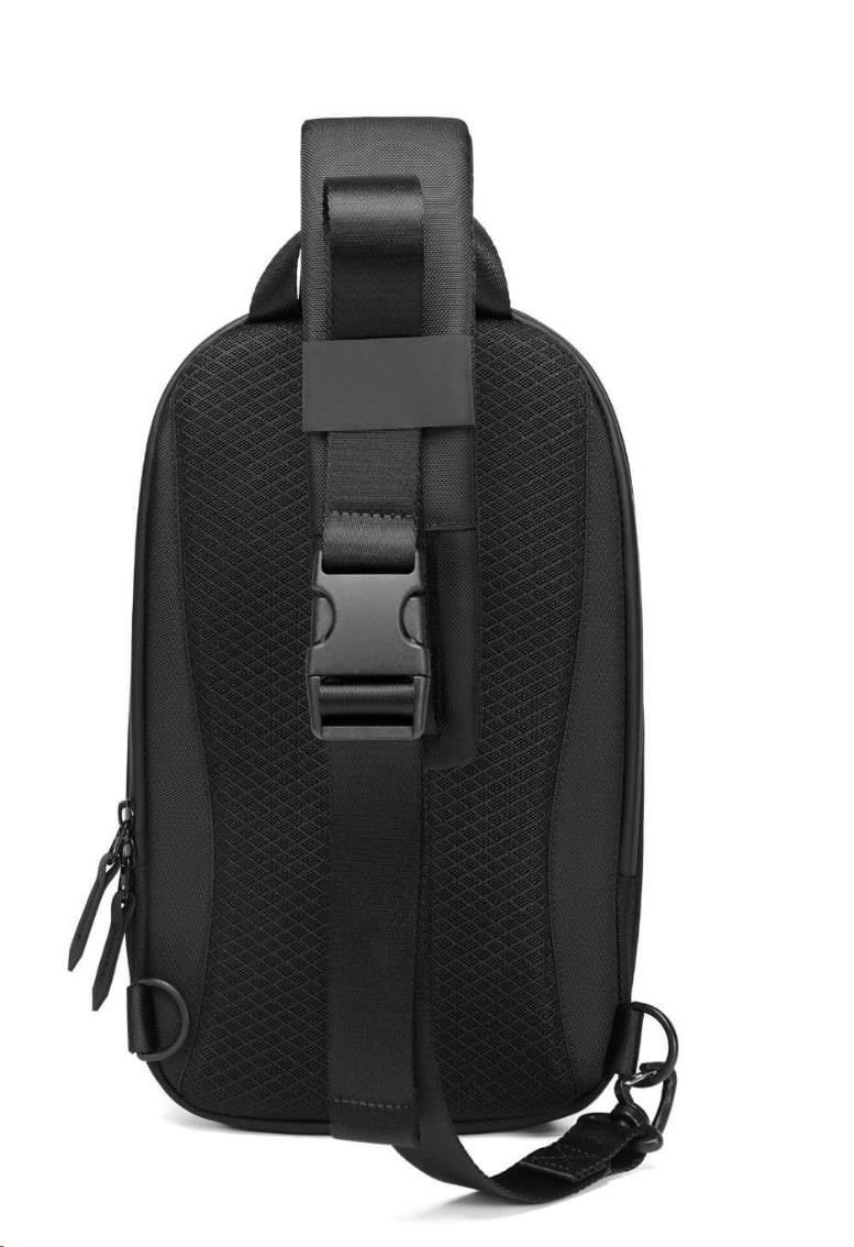 MYBALO ASTON
Perfektní volba pro minimalisty s dobrým vkusem

6 ikon:
- Nejtenčí batoh
- Elegantní
- Kapsa na not4 