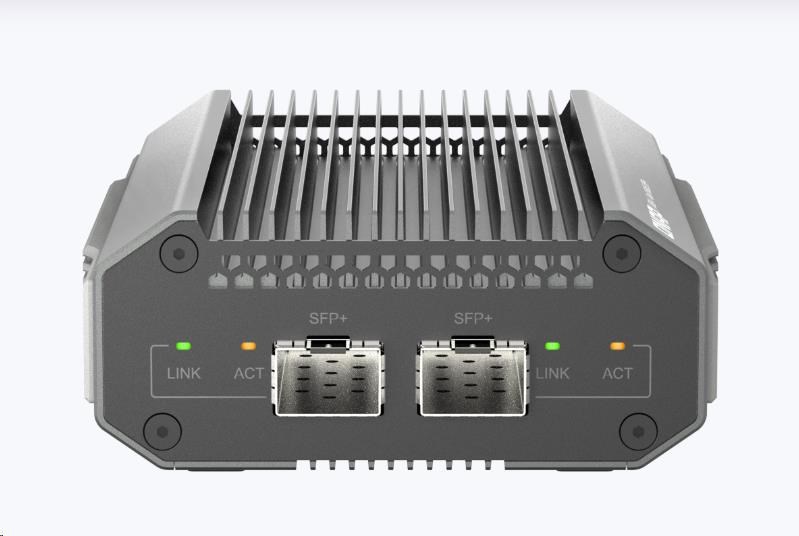 QNAP QNA-UC10G2SF adaptér USB-C/ Thunderbolt 4 na 2x SFP+ (2xSFP+, 1xUSB-C4/ TB4, fanless)3 