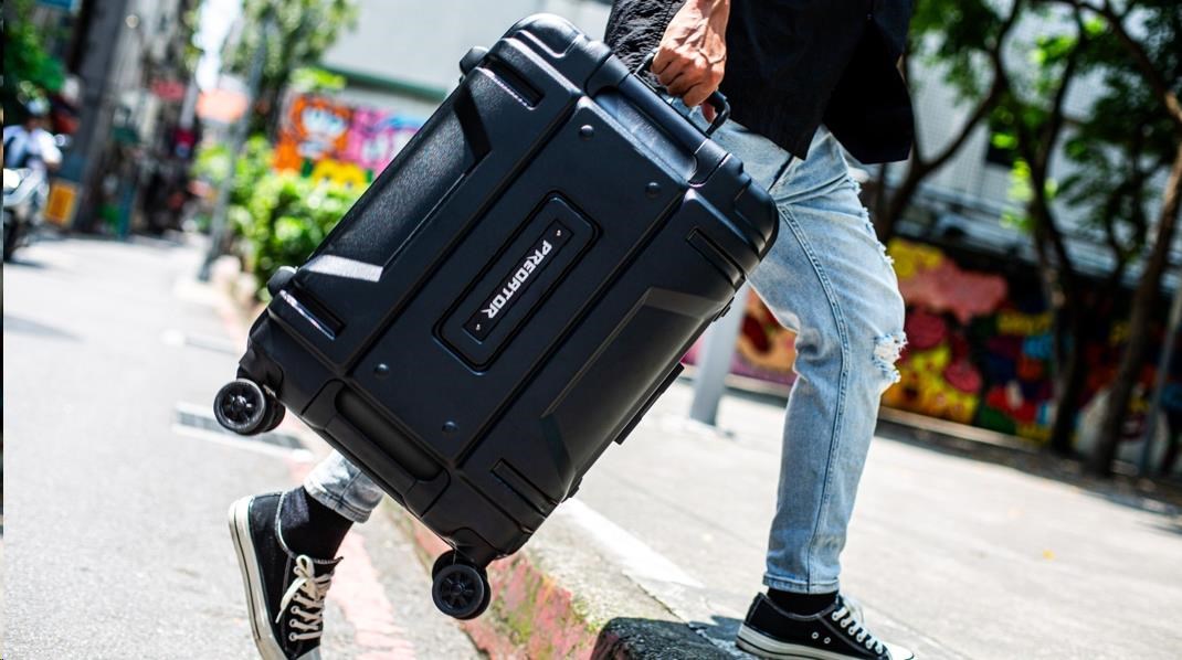 ACER Cestovní kufr Predator Robust Luggage 22