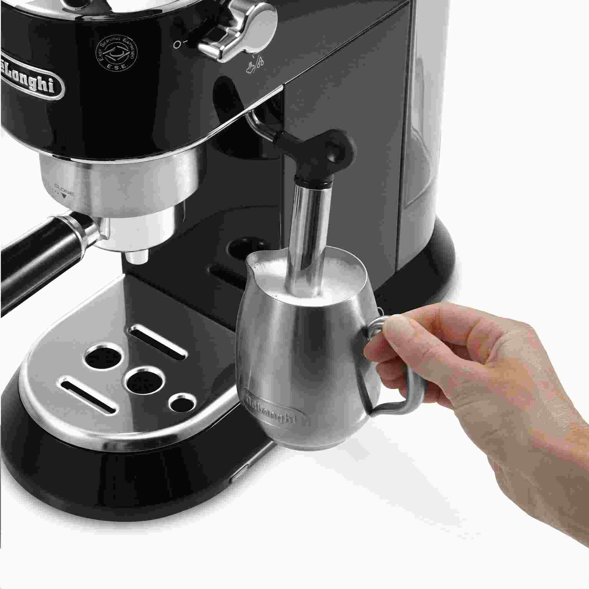 DeLonghi Dedica EC 685 BK pákové espresso5 