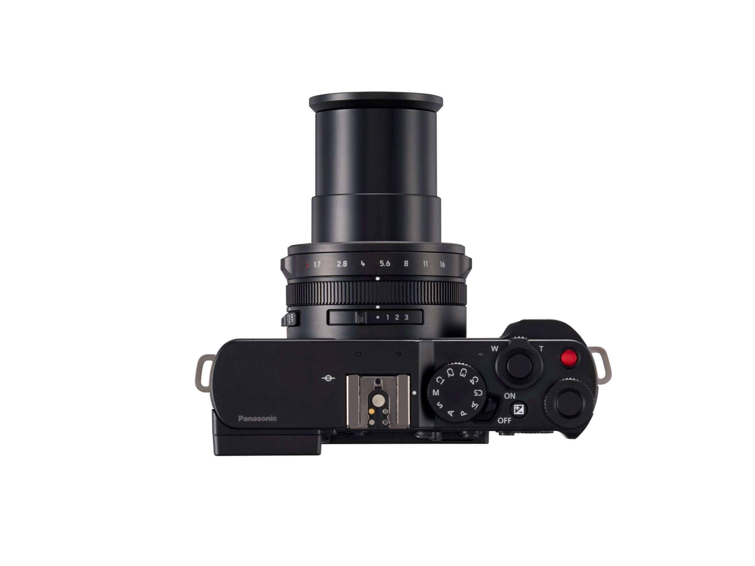 Panasonic Lumix DC-L10 + 24-70 mm - black3 