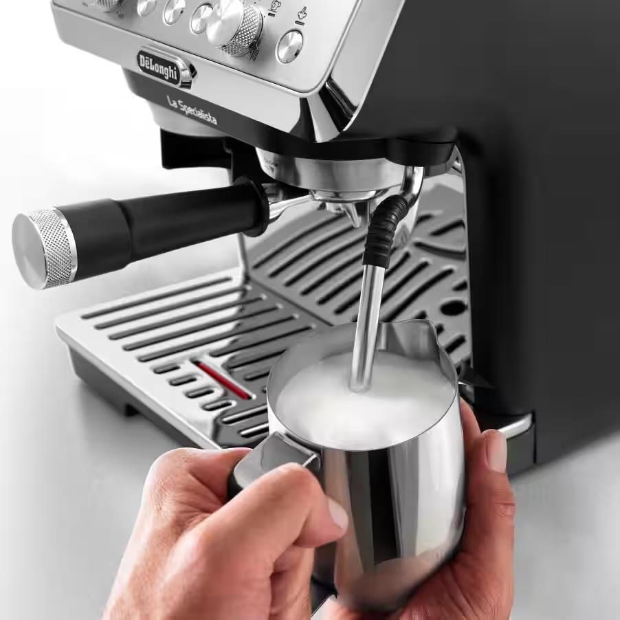 DeLonghi La Specialista Arte pákový kávovar,  1400 W,  vestavěný mlýnek,  parní tryska MyLatte2 
