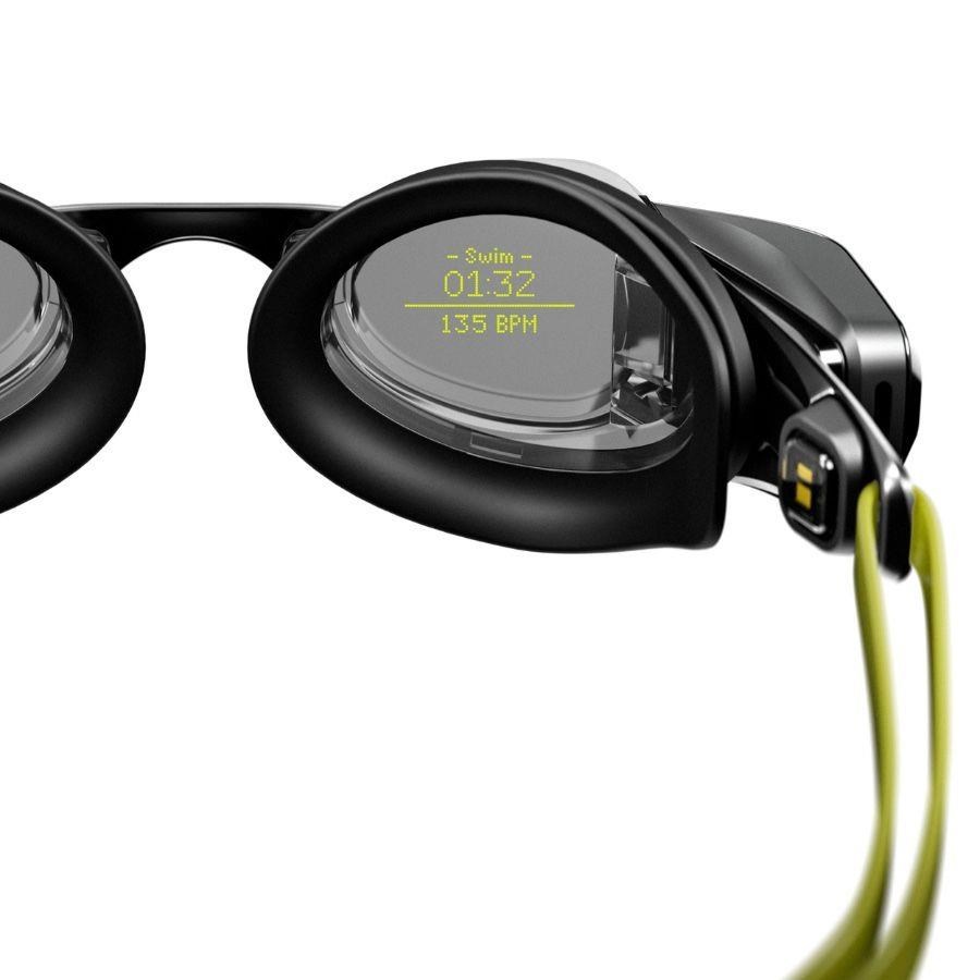 FORM Smart Swim 2 PRO – chytré plavecké brýle4 