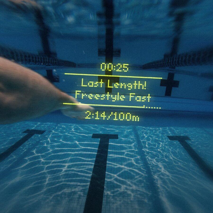 FORM Smart Swim 2 LT – chytré plavecké brýle8 