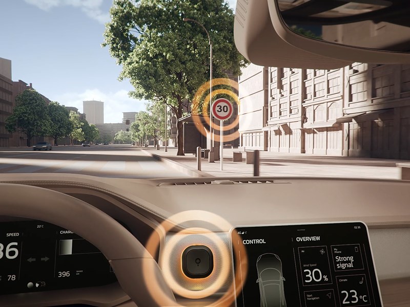 TomTom Tom od TomTom Premium Pack - chytrý asistent pro dopravu6 