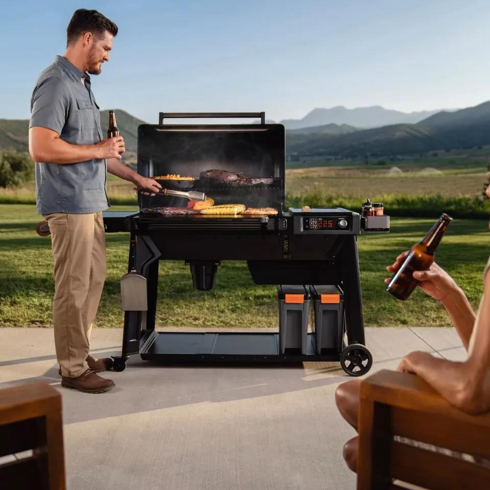 Traeger Woodridge PRO peletový gril7 