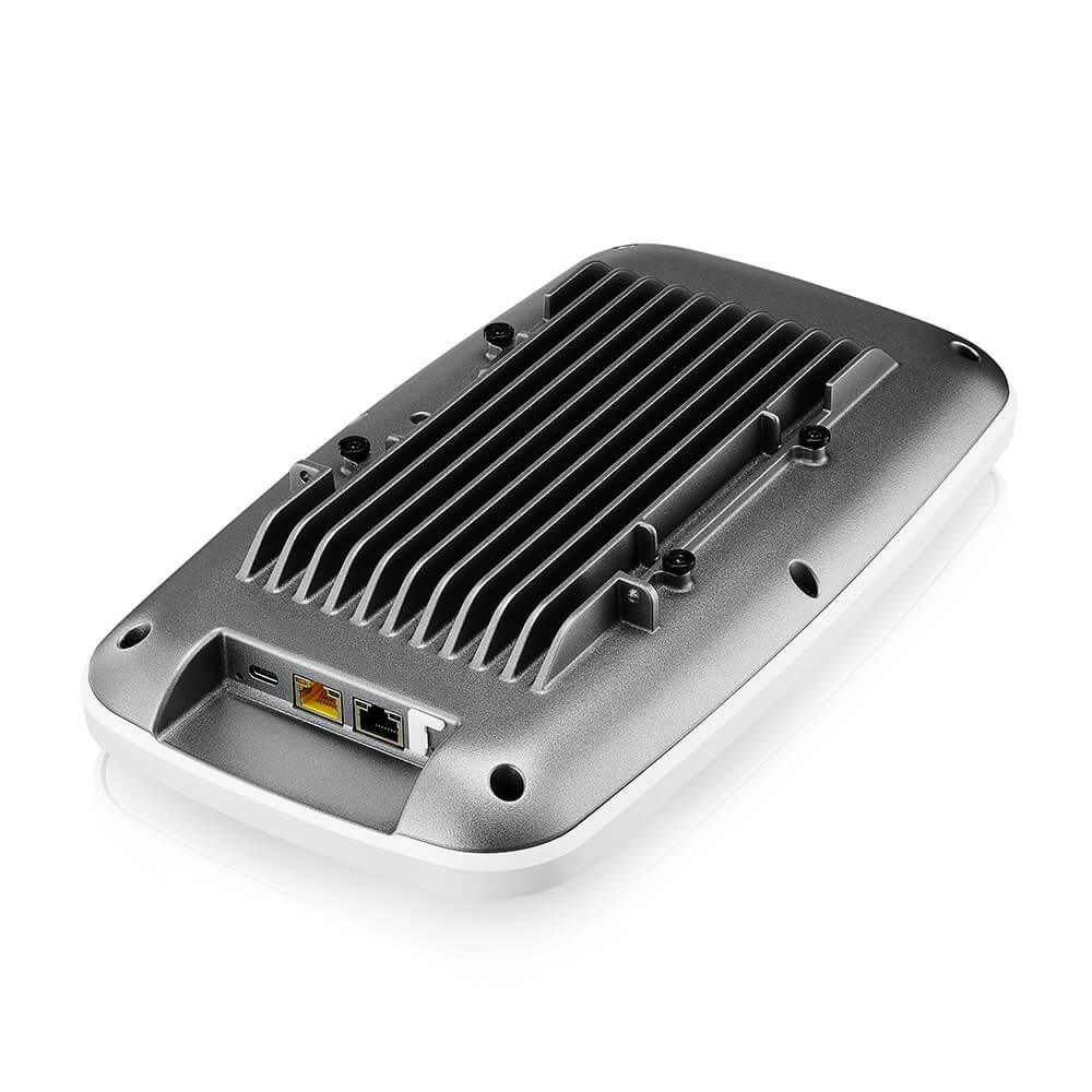 Zyxel WBE630S  BE12.3K (2.4GHz: 2x2:2,  5 or 6GHz: 4x4:4) MU-MIMO,  Smart Antenna,  Dual Radio 2.4 and 5 or 6GHz, Incl Nebul2 