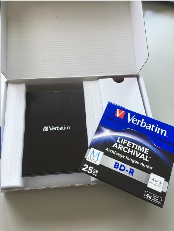 VERBATIM Slimline Blu-ray Rewriter USB 3.0 Bezplatný BR disk 25 GB (CD DVD BD Mdisc)5 