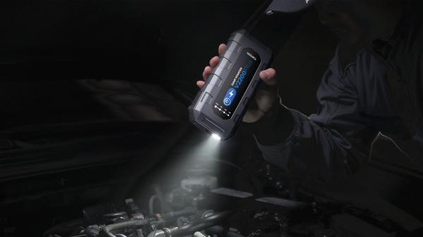 TOPDON V2200Plus/ 16000mAh/ max výstupný prúd 2200A/ 2xUSB-A/ USB-C/ DC Jack/ tester batérie1