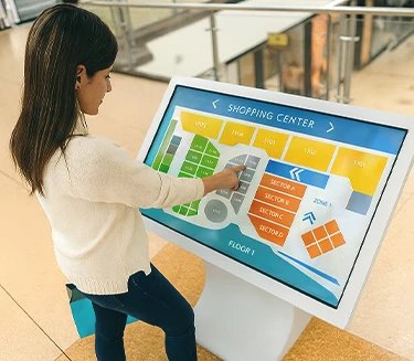Prestigio Solutions IDS dotykový Indoor Kiosk  horiz. naklonený 43", 4K, Android 11: RK3399B/4GB/64GB, IR10 dotykov 
