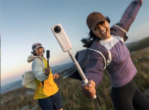 Insta360 X4 Air Starter Bundle (biela) 